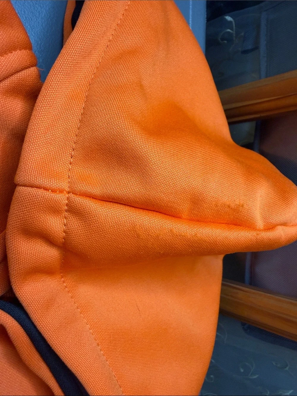 🦫 Kid’s Colosseum Oregon State Orange Sweatshirt with Black Trim. Size: XS/6-7
